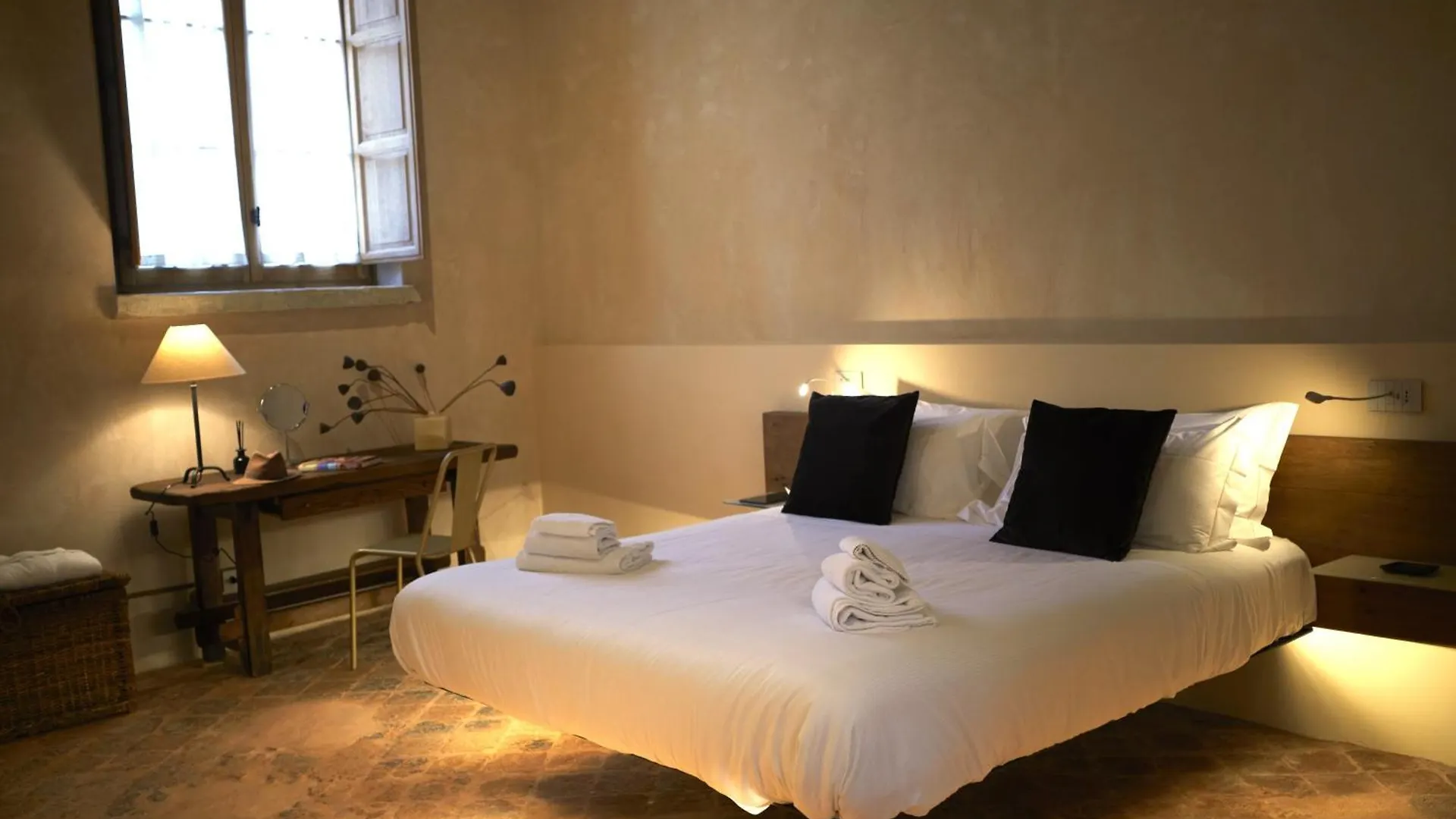 Badia Giulia Prestigious Historical B&B, Camaiore - Adults Only - No Pets Bed & Breakfast