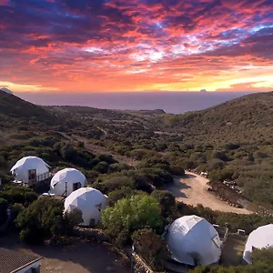 Glamping Semaforo Capo Sperone Couette-café SantʼAntìoco