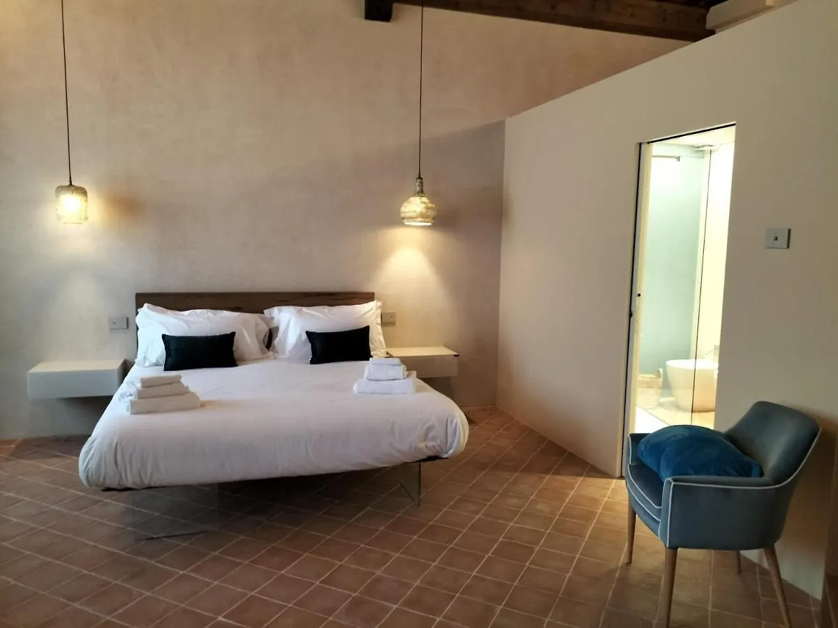 Badia Giulia Prestigious Historical B&B, Camaiore - Adults Only - No Pets Bed and Breakfast