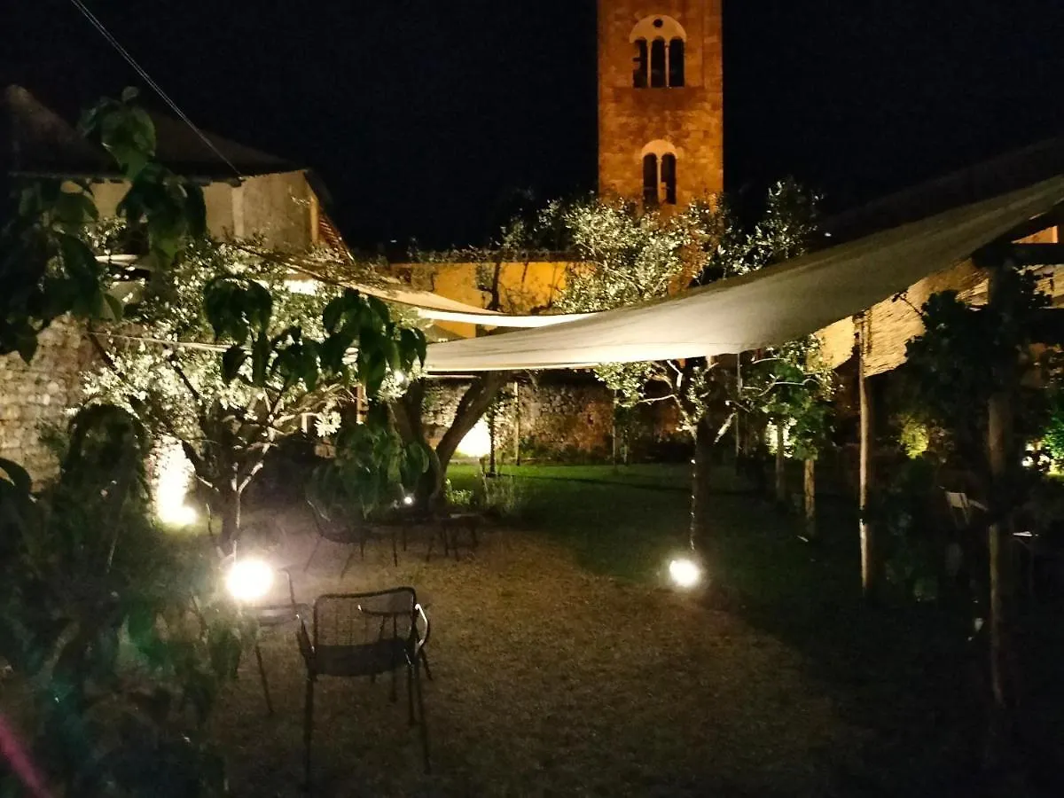 Badia Giulia Prestigious Historical B&B, Camaiore - Adults Only - No Pets 3*,