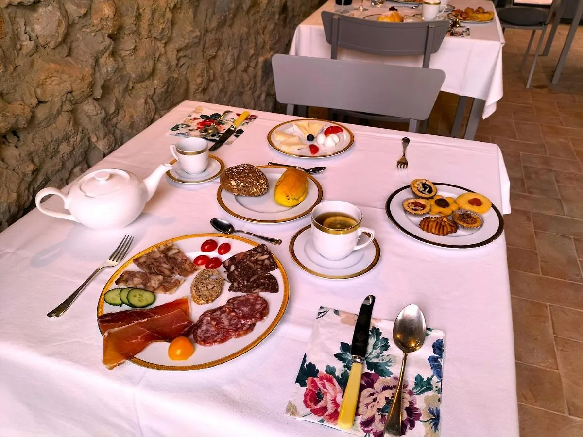 *** Couette-café Badia Giulia Prestigious Historical B&B, Camaiore - Adults Only - No Pets Italie