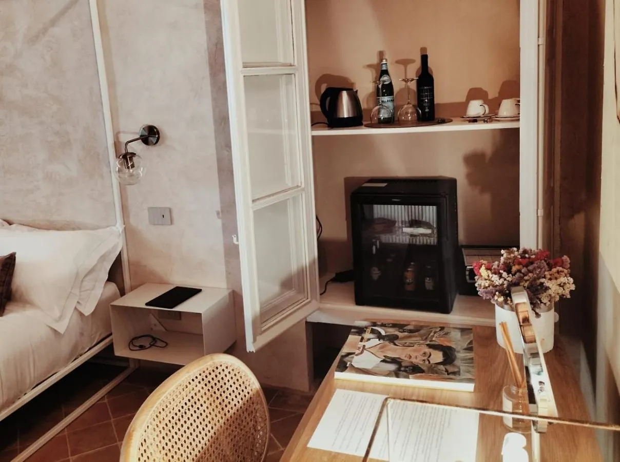 Badia Giulia Prestigious Historical B&B, Camaiore - Adults Only - No Pets Couette-café