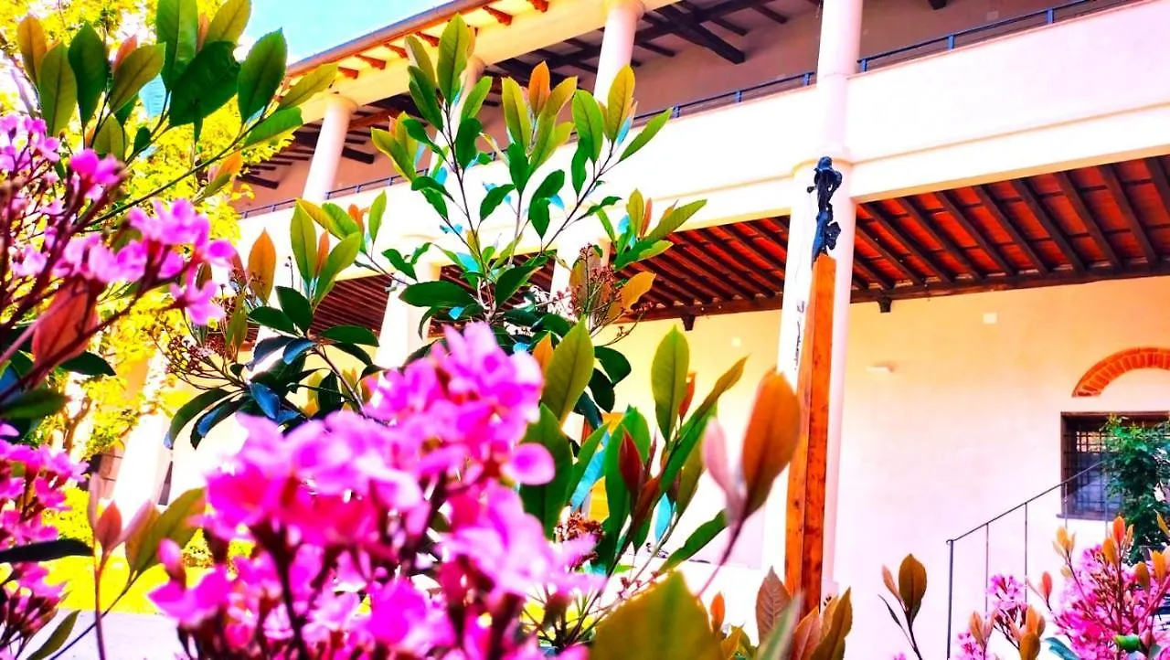 Badia Giulia Prestigious Historical B&B, Camaiore - Adults Only - No Pets Couette-café