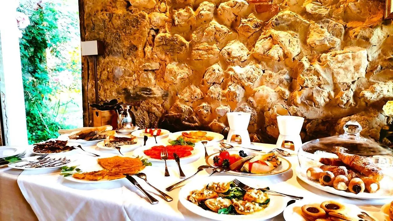 Badia Giulia Prestigious Historical B&B, Camaiore - Adults Only - No Pets